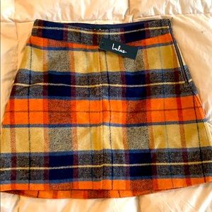 Lulu’s plaid side-zip mini skirt | medium